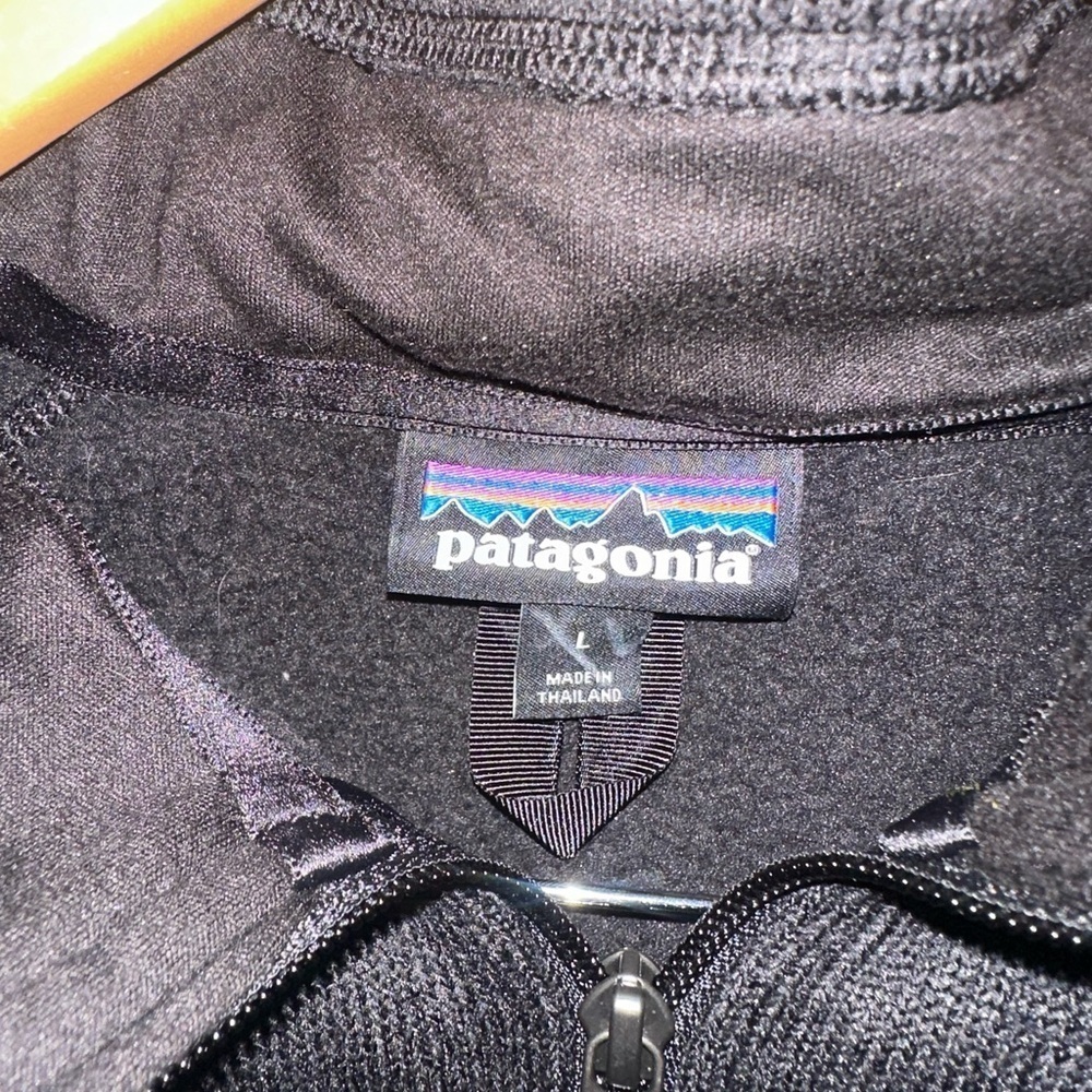 PATAGONIA Better Sweater Large 1/4-Zip like new - Picture 4 of 5